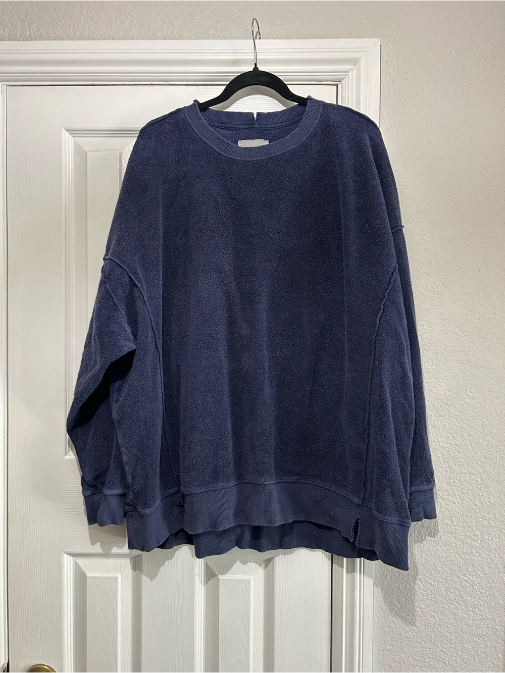 aerie Men's Navy Crewneck Sweatshirt - Deep Blue Pullover